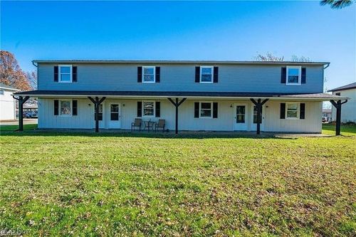 apt-b-221 Brunswick Dr, Elyria, OH, 44035-8725 | Card Image