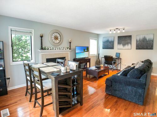 1-1 Glenrock Street, Norwalk, CT, 06850 | Card Image