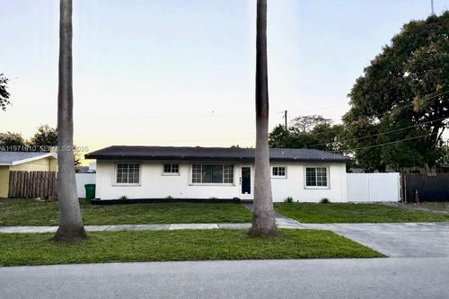 19730 Nw 3rd Ct, Miami Gardens, FL, 33169-3229 | Card Image
