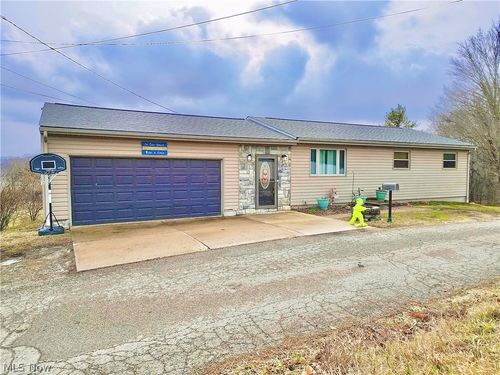 1446 Riverview Dr, Zanesville, OH, 43701-2636 | Card Image