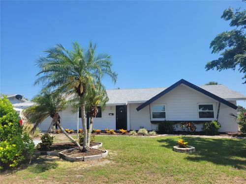 714 Cypress Pl, SUN CITY CENTER, FL, 33573-5503 | Card Image
