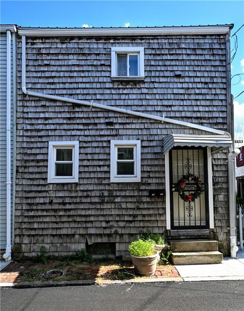 1822 Fox Way, Pittsburgh, PA, 15203-1732 | Card Image
