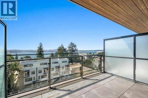 655-422 E 3rd St, North Vancouver, BC, V7L | Card Image