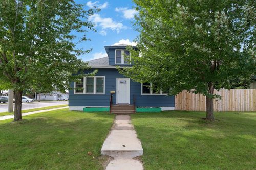 301 W Broadway, Little Falls, MN, 56345-1534 | Card Image