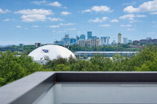 apt-k-970 Youngs Ln, Nashville, TN, 37207-4842 | Card Image