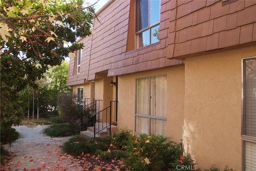 27424 Country Glen Rd, Agoura Hills, CA, 91301-3601 | Card Image