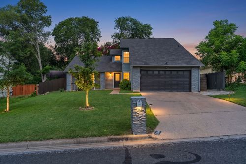 7906 Keneshaw Dr, Austin, TX, 78745-6914 | Card Image