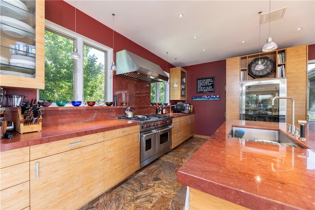 43 Avondale Rd, House other with 5 bedrooms, 5 bathrooms and 11 parking in Westerly RI | Image 9