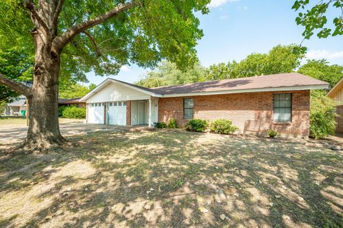 256 Davis Ave, Stephenville, TX, 76401-1817 | Card Image