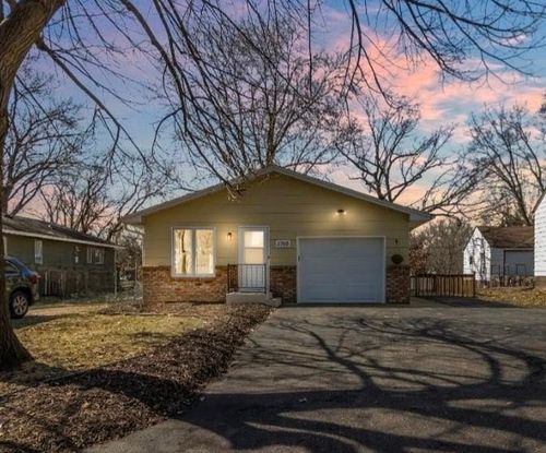 2705 Larch Ln N, Plymouth, MN, 55441-2929 | Card Image