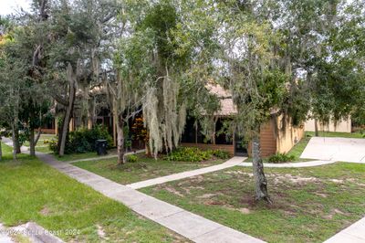 495 Valerie Drive, Townhouse with 3 bedrooms, 2 bathrooms and null parking in Titusville FL | Image 2