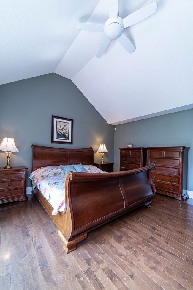 46 Giffin Rd, House other with 2 bedrooms, 3 bathrooms and 4 parking in Dundas ON | Image 19