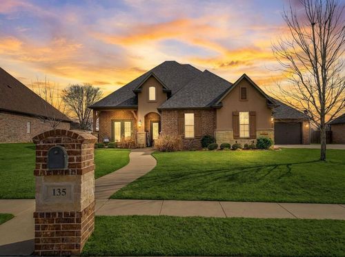 135 Circle Dr, Longview, TX, 75602 | Card Image