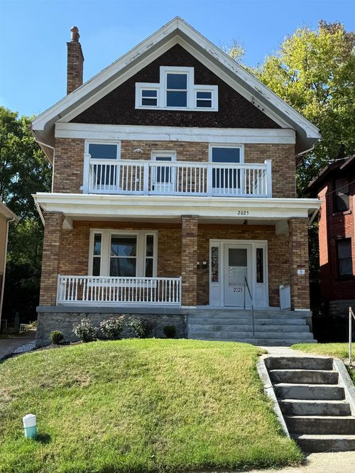 2025 Burnet Ave, Cincinnati, OH, 45219-3109 | Card Image