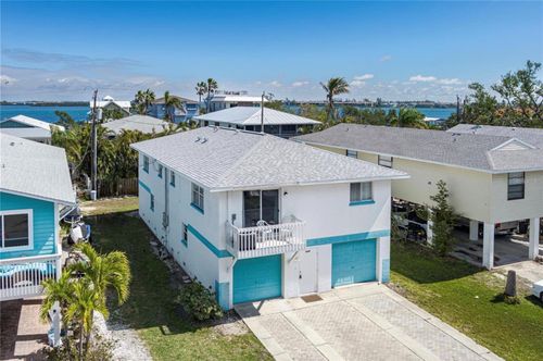 2409 Avenue B, BRADENTON BEACH, FL, 34217-2225 | Card Image