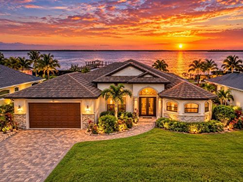 9614 Shelburne Cir, Port Charlotte, FL, 33981-3826 | Card Image