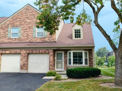 230 Carlisle Ave, Westmont, IL, 60559-8610 | Card Image
