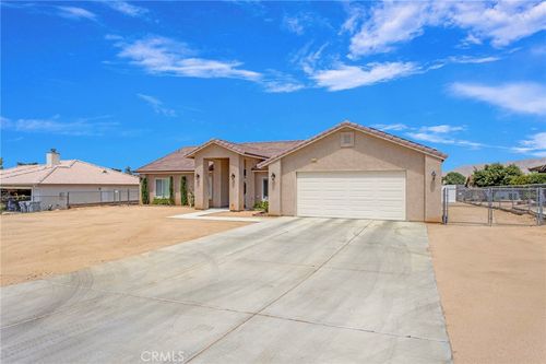 7735 Minstead Ave, Hesperia, CA, 92345 | Card Image