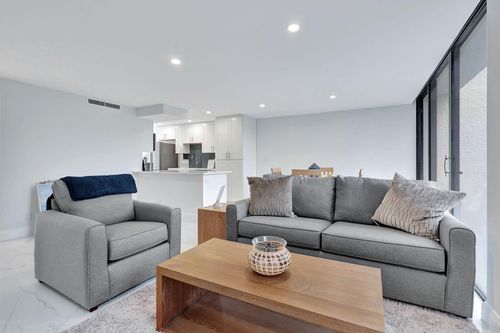 2804 Bridgewood Dr, Boca Raton, FL, 33434-4122 | Card Image