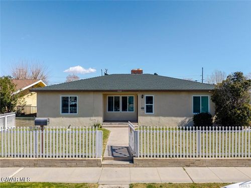 44632 Fern Ave, Lancaster, CA, 93534-3411 | Card Image