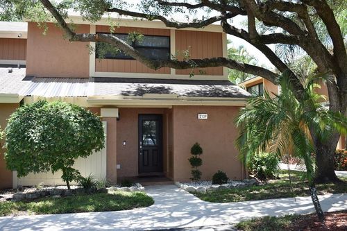 2139 Nw 45th Ave, Coconut Creek, FL, 33066-1040 | Card Image