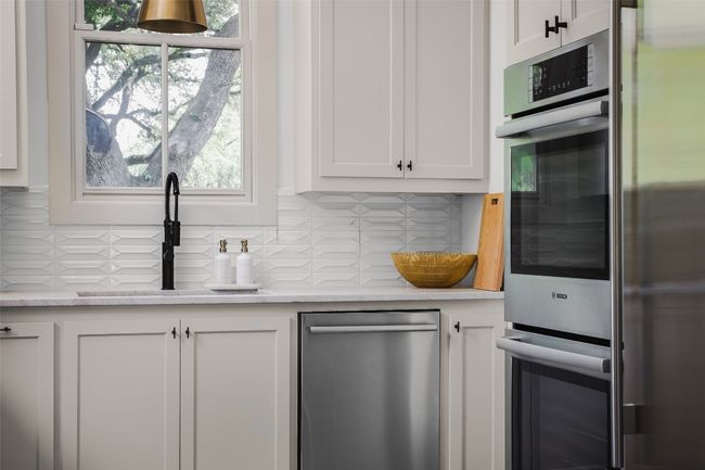 3020 Maravillas Loop, House other with 5 bedrooms, 4 bathrooms and null parking in Austin TX | Image 6