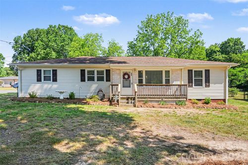 208 Danita Dr, Locust, NC, 28097-9426 | Card Image