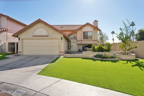 1255 W Sea Shell Dr, Gilbert, AZ, 85233-6136 | Card Image