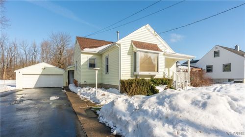 112 Maple Ave, Springville, NY, 14141-1508 | Card Image