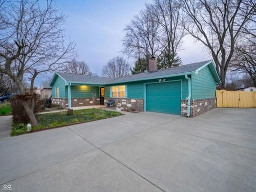 7832 Hearthstone Way, Indianapolis, IN, 46227-8160 | Card Image