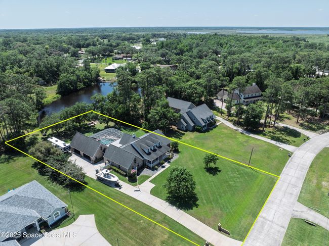 5670 Bob White Trl, House other with 5 bedrooms, 4 bathrooms and null parking in Mims FL | Image 5