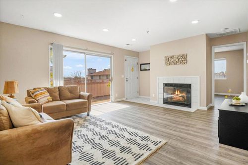 unit-203-25164 Copa Del Oro Dr, Hayward, CA, 94545-2583 | Card Image