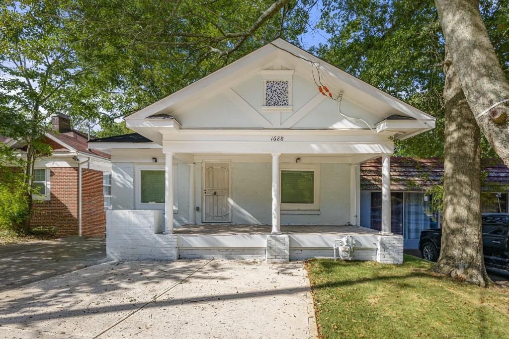 Connally Dr, Atlanta, GA 30344