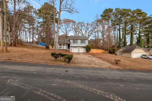 1530 Pin Oak Ln Se, Conyers, GA, 30094-2569 | Card Image