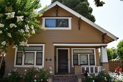 227 N Cleveland St, Orange, CA, 92866-1123 | Card Image
