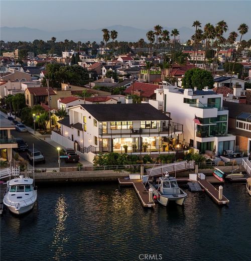 5903 E Corso Di Napoli, Long Beach, CA, 90803-4007 | Card Image