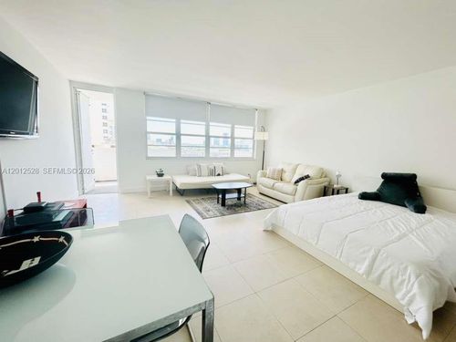 1009-100 Lincoln Rd, Miami Beach, FL, 33139-2013 | Card Image