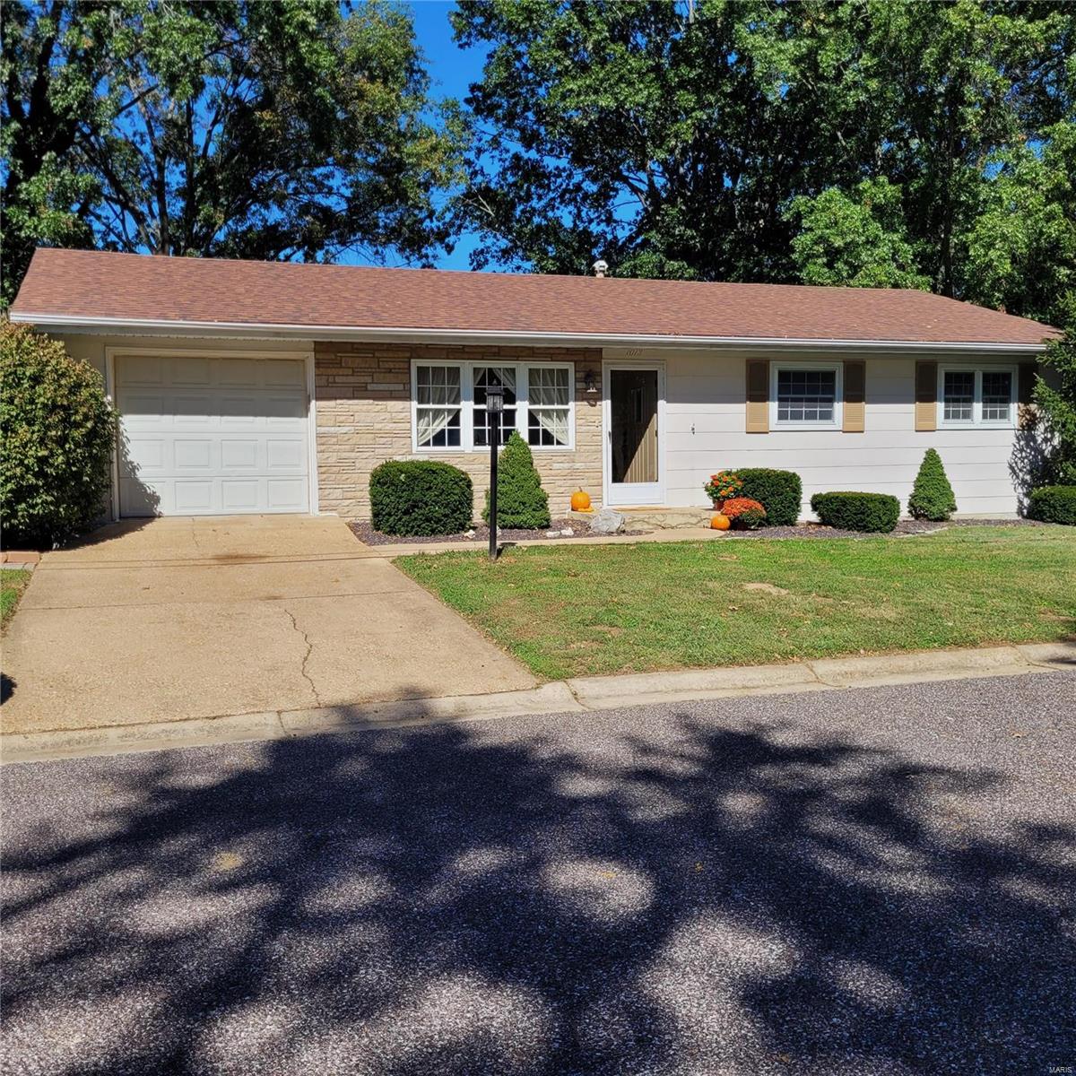 Karen Ln, Washington, MO 63090