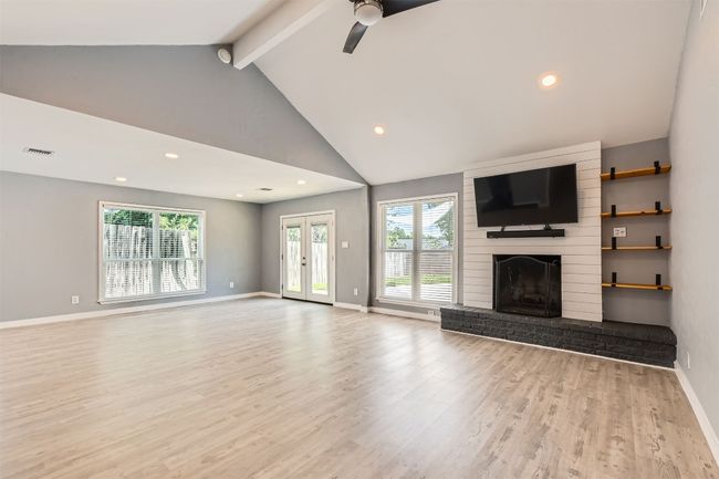 1121 Stoneoak Ln, House other with 3 bedrooms, 2 bathrooms and 4 parking in Austin TX | Image 13