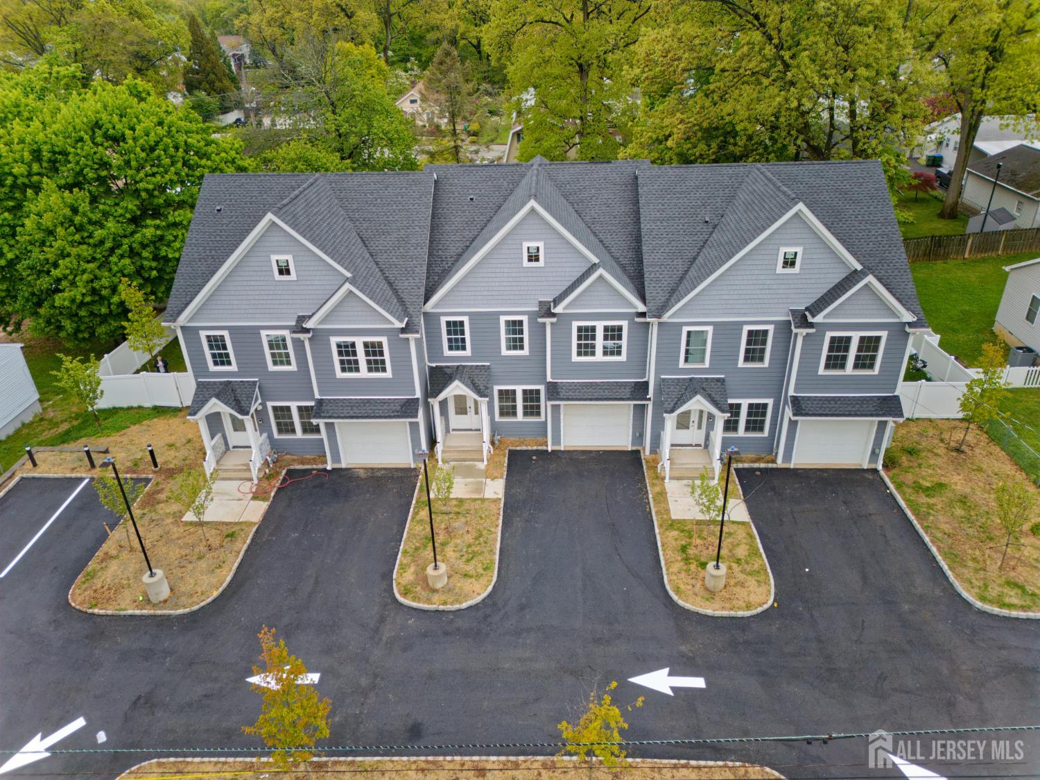 Residential Lease in Edison