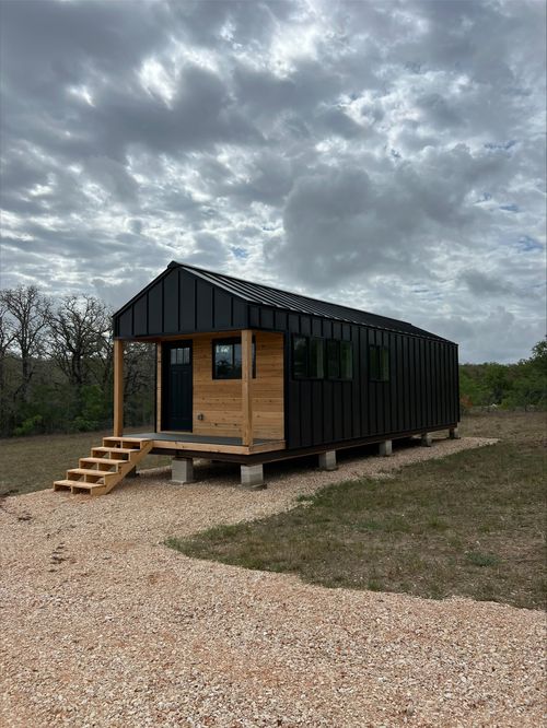 9421 Sycamore Shade Lane, Seguin, TX, 78155 | Card Image