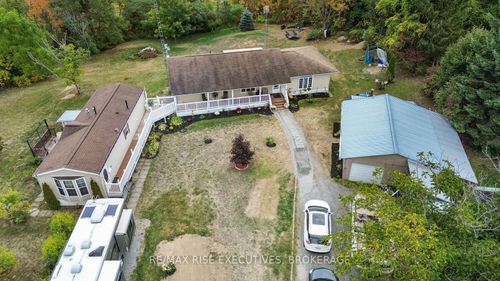 25 Park St, Lyndhurst, ON, K0E1N0 | Card Image