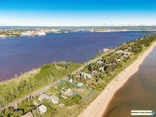 41XX S Lake Ave, Duluth, MN, 55802 | Card Image
