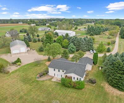 2580 Brogan Road, House other with 4 bedrooms, 2 bathrooms and null parking in Stockbridge MI | Image 2