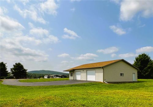 9514 Stansbury Rd, HOLCOMBE, WI, 54745 | Card Image