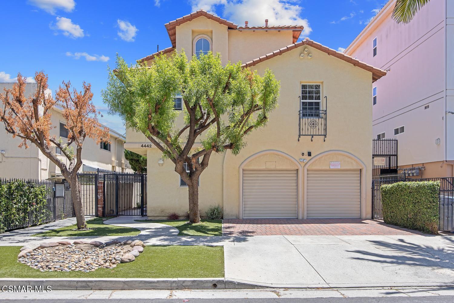 Residential in Sherman Oaks
