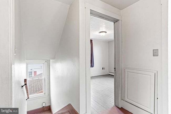9054 William Penn Hwy, House other with 4 bedrooms, 2 bathrooms and null parking in MIFFLINTOWN PA | Image 27
