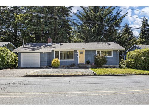 1685 Woodland Dr, Coos Bay, OR, 97420-2090 | Card Image