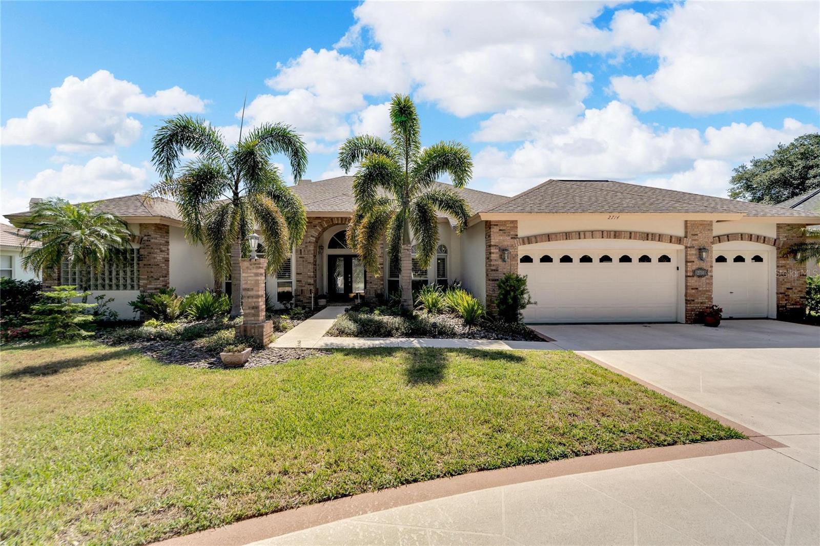 Barret Ave, Plant City, FL 33566