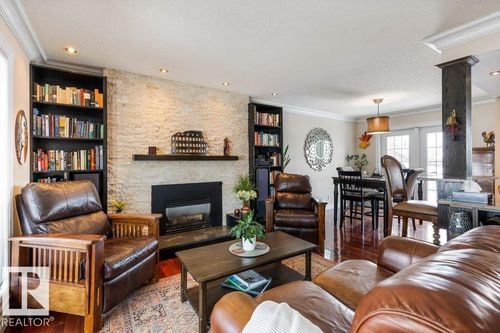 25 Mount Royal Dr, St Albert, AB, T8N1J3 | Card Image